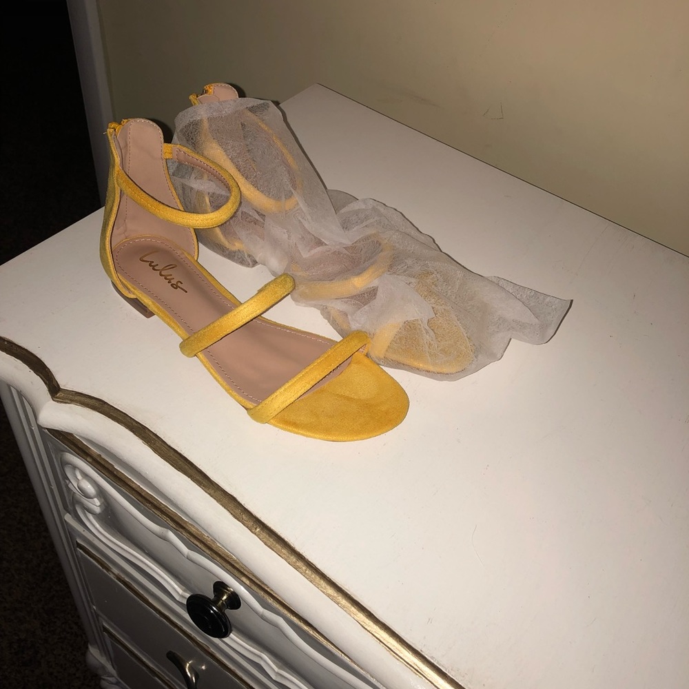 Shoes - Picture 3 of 6